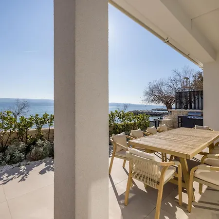 Villa Lara *