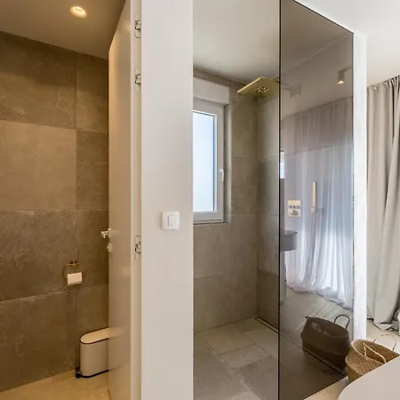 Lara Villa Duće